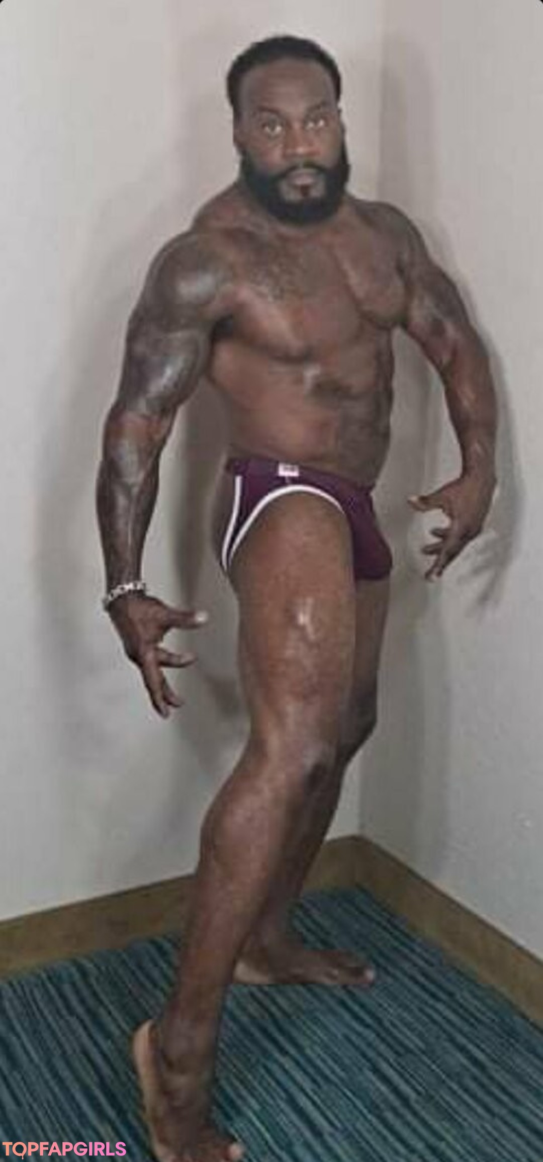 toolsfreepage naked star image