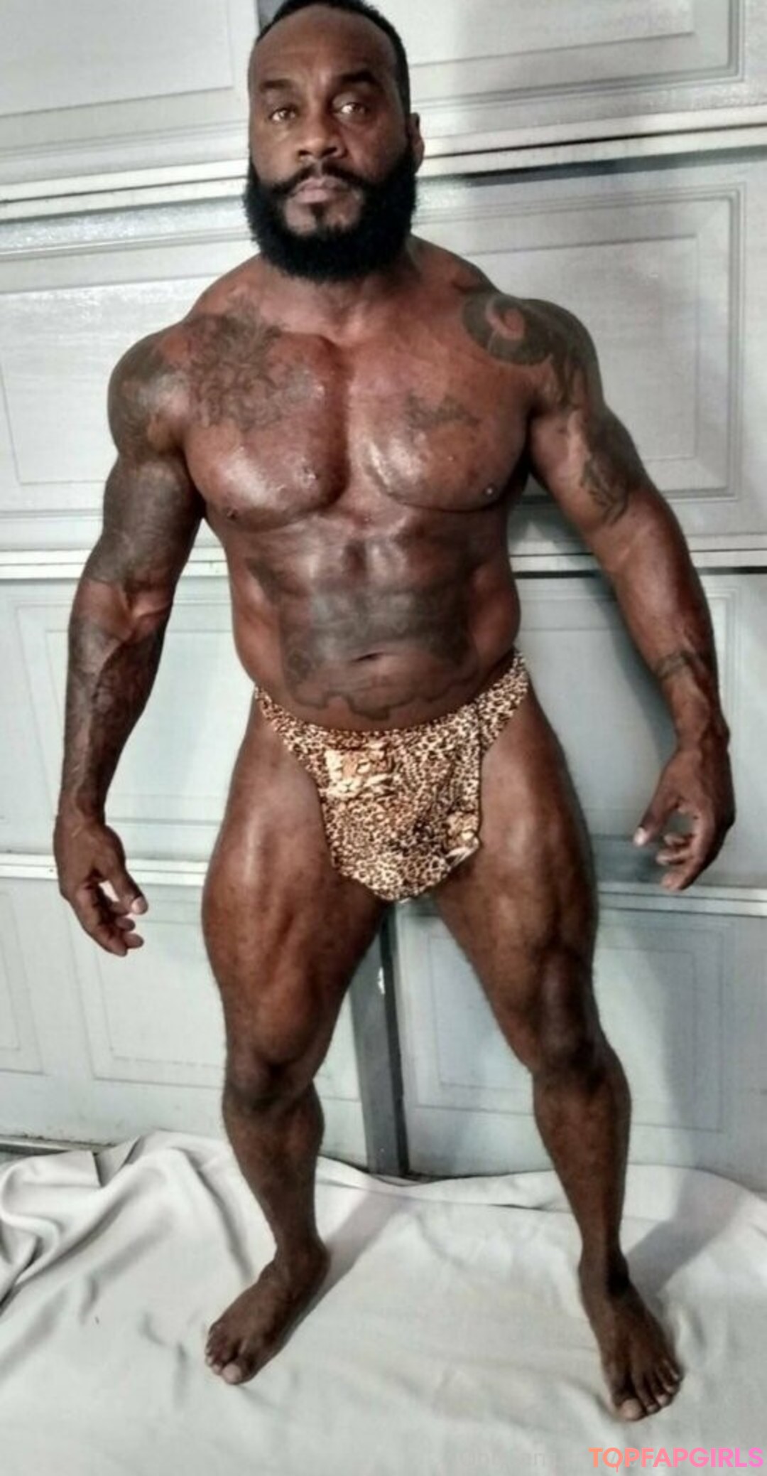 toolsfreepage adult model images