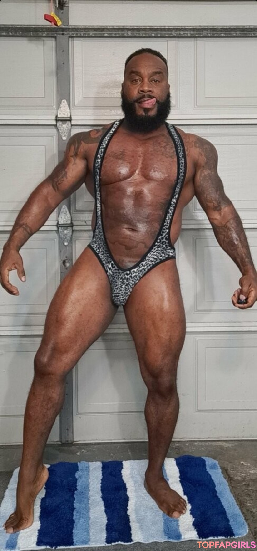 toolsfreepage erotic model pics