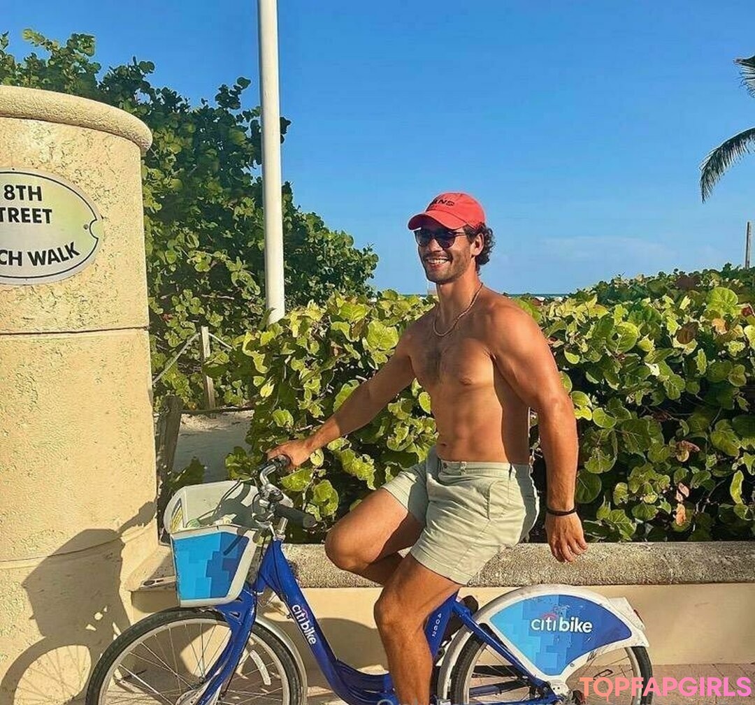 famous girls onlyfans free naked archive