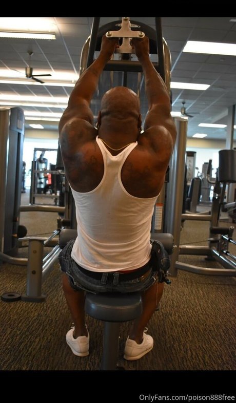 toolsfreepage nudes model picture