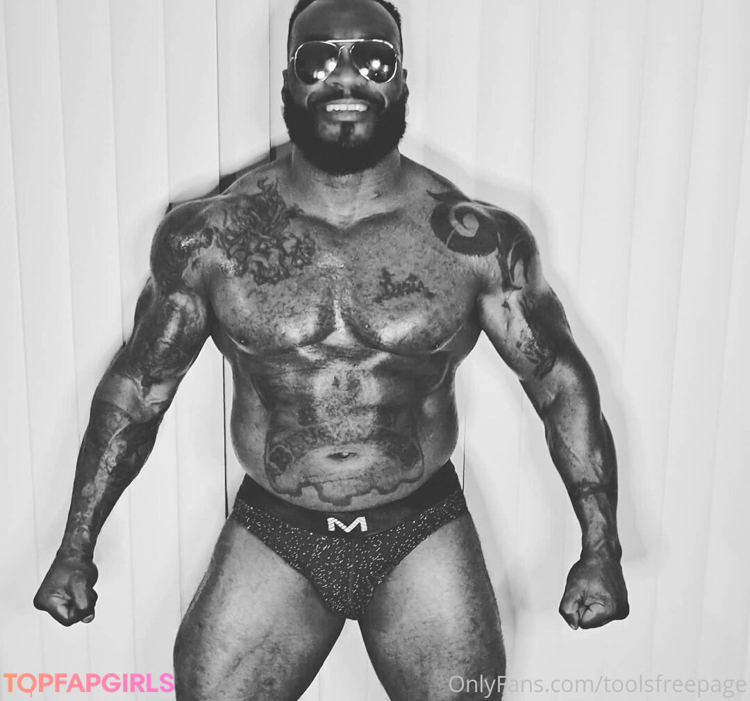 toolsfreepage model adult gallery