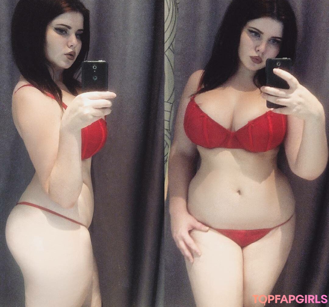 busty lingerie onlyfans pornographic images
