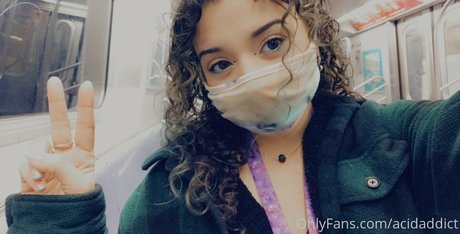 acidaddict erotic model image