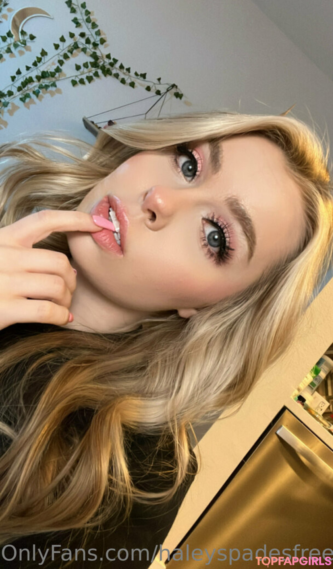 haleyspadesfree porn model picture