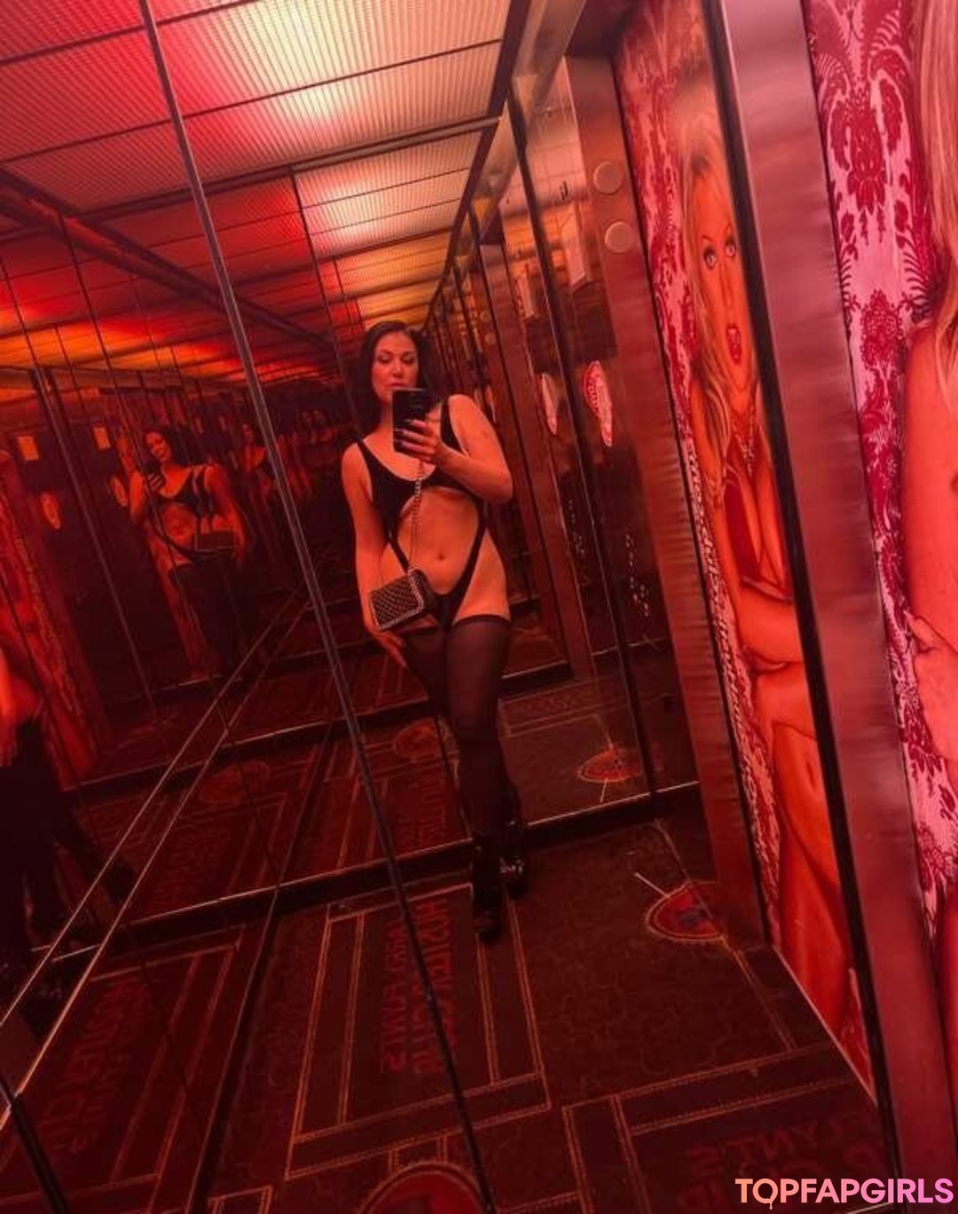 Elektra Cute top actress img