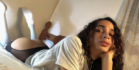 venusvero21 model picture