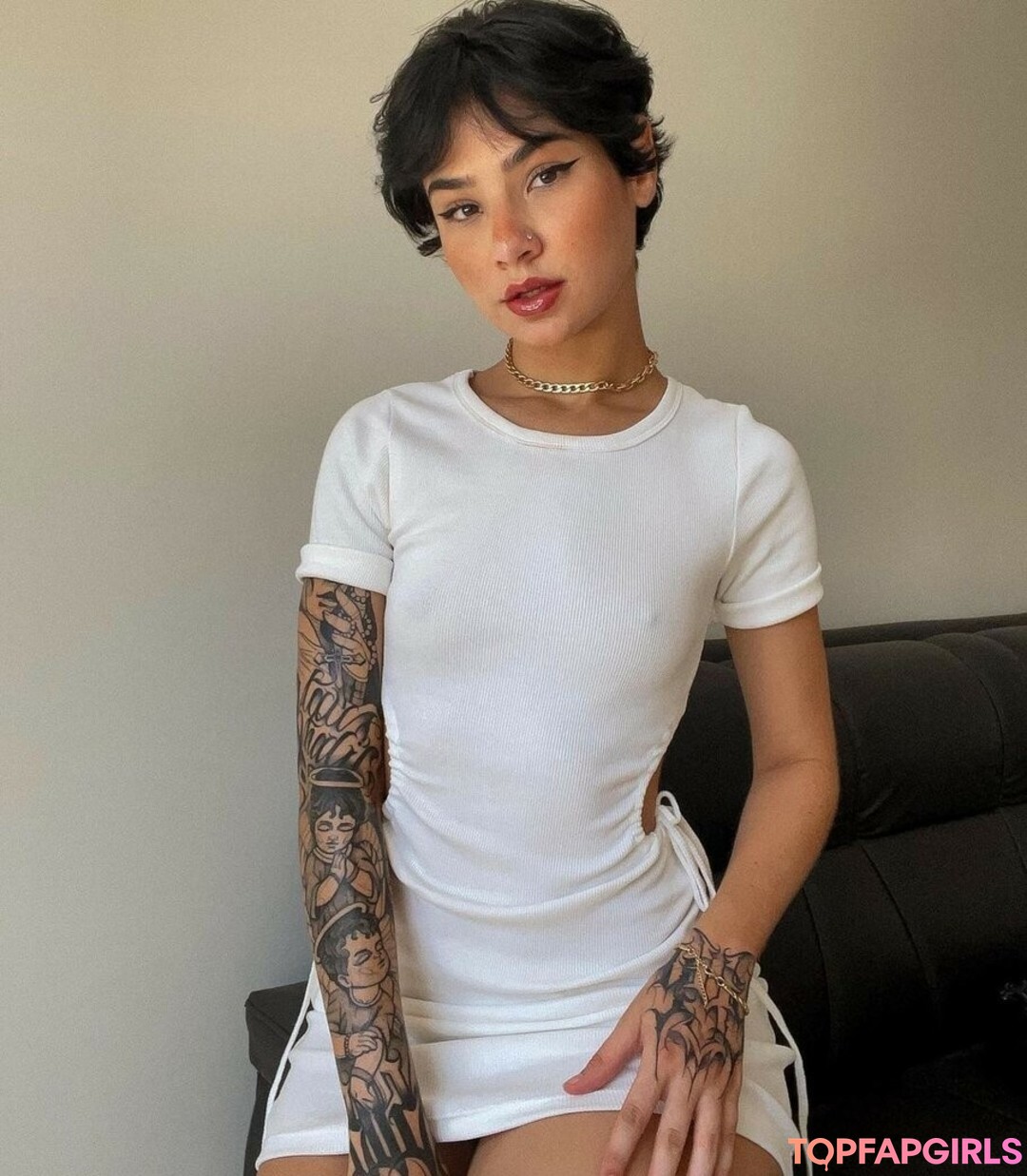 Isis Rodrigues nice pornstar pictures