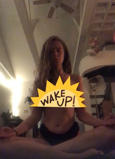 harperlane exclusive model pic