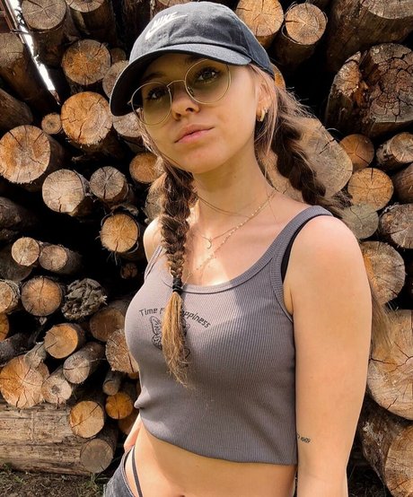 Anna Kauer sexy star image