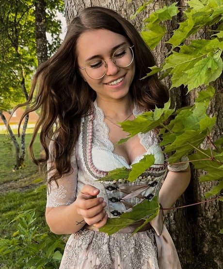 Anna Kauer nice pornstar images