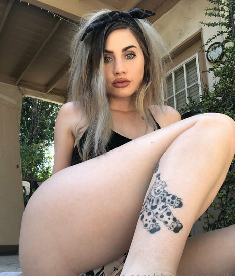 shamelessmilk xxx star pictures