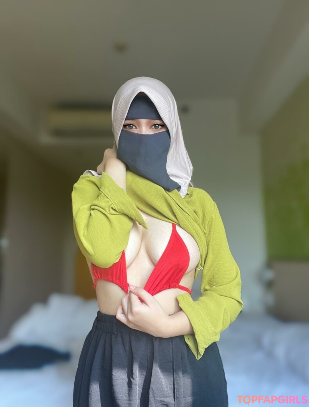 athletic milf onlyfans hot photo