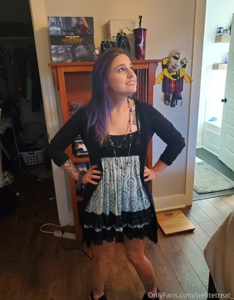 petitetreat_ pornstar hd photos