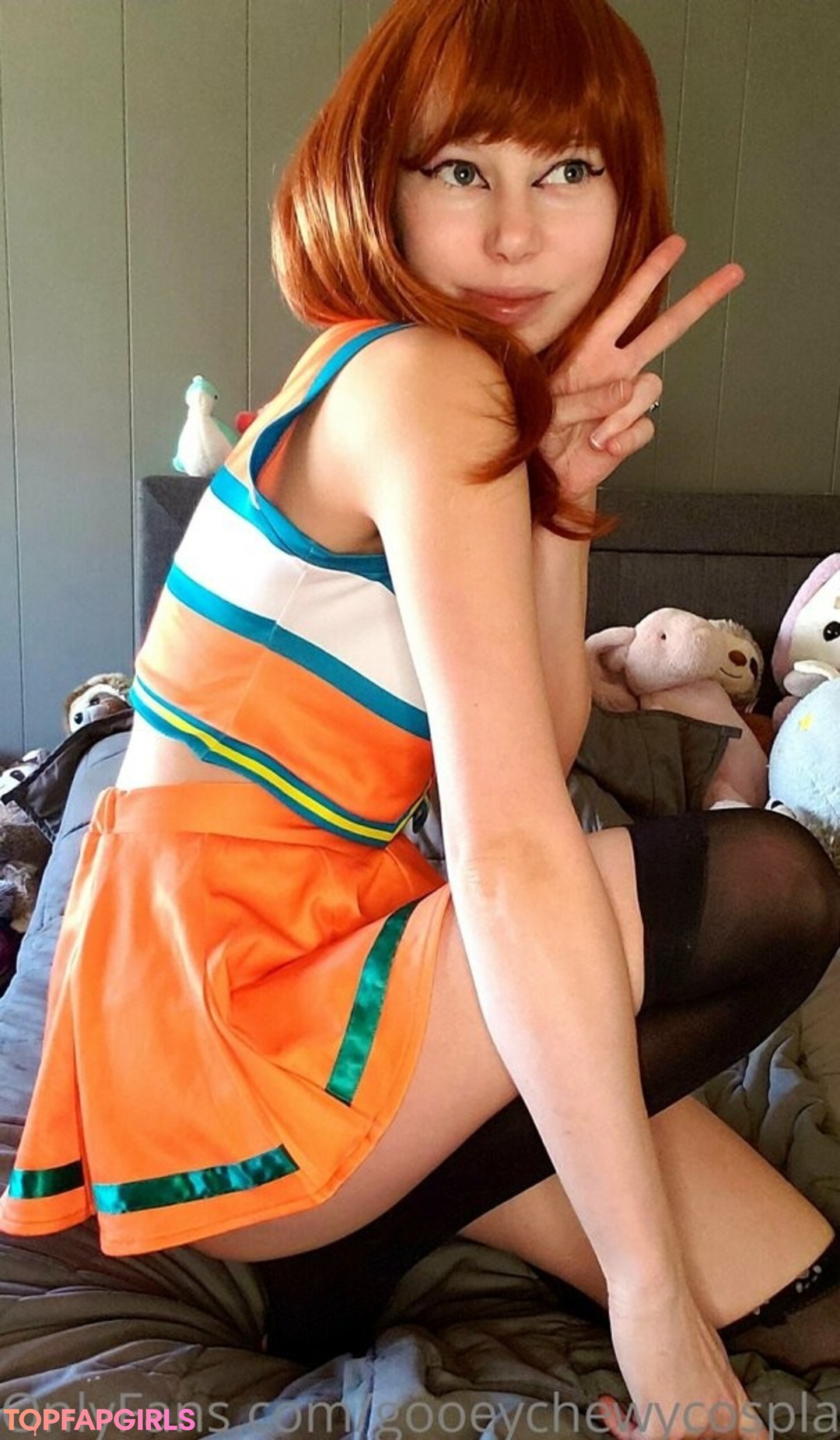 gooeychewycosplay naked star pic