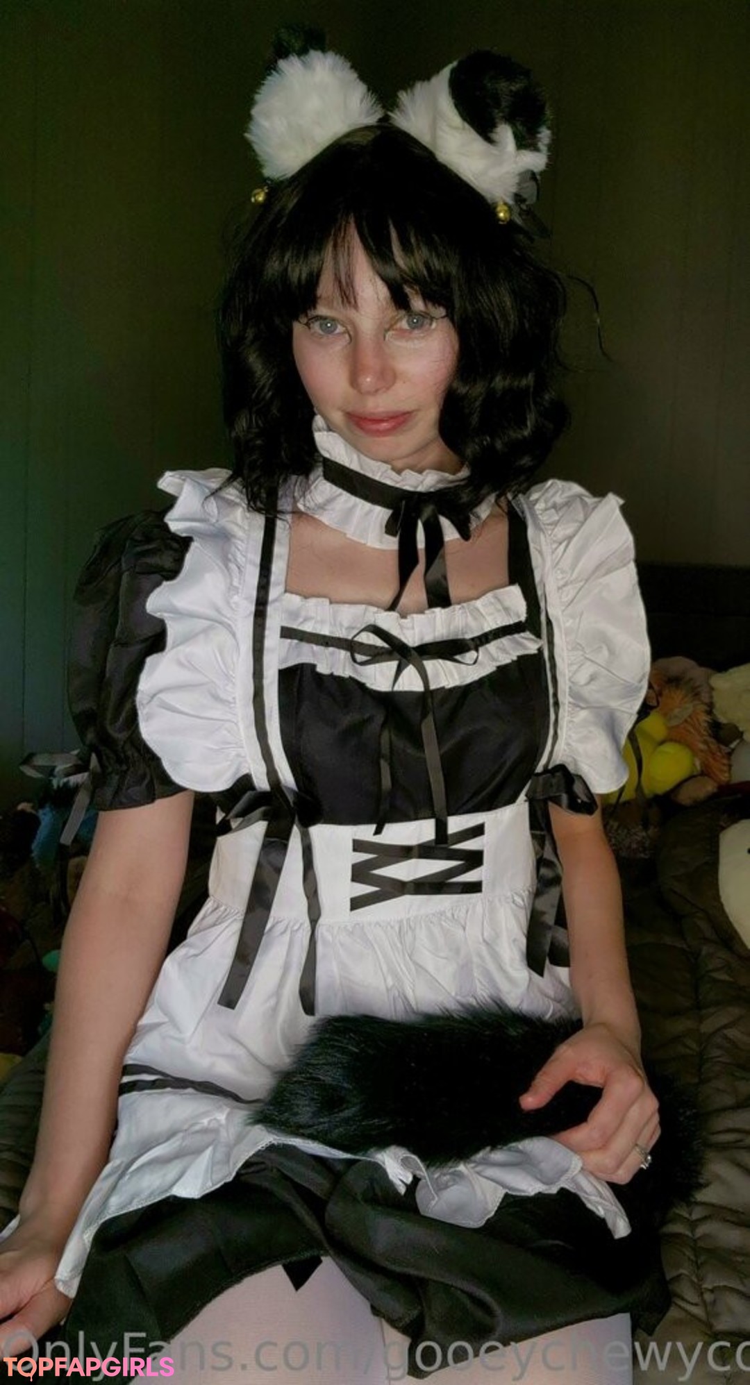 gooeychewycosplay hd star pic