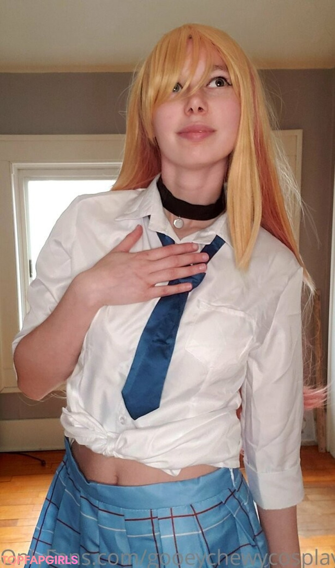 gooeychewycosplay beautiful actress images