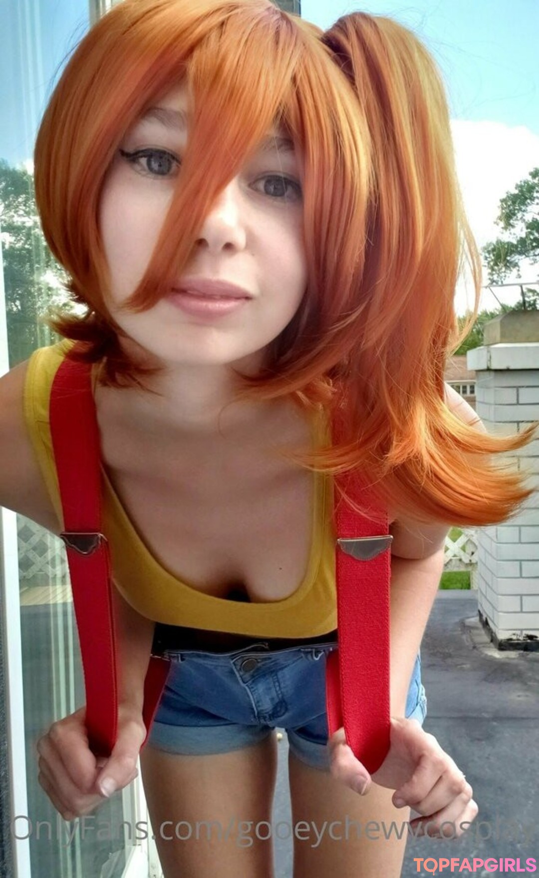 gooeychewycosplay model nude picture