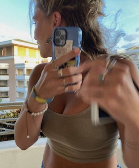 andrea posnerrr free model picture