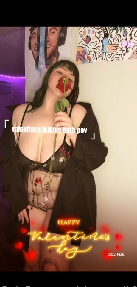 skymmylkfree pretty pornstar picture