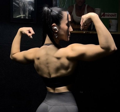 Hale Cabbar pretty pornstar images