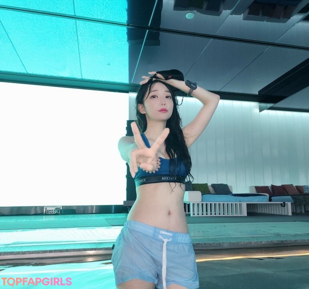 magenta62 model hot pictures