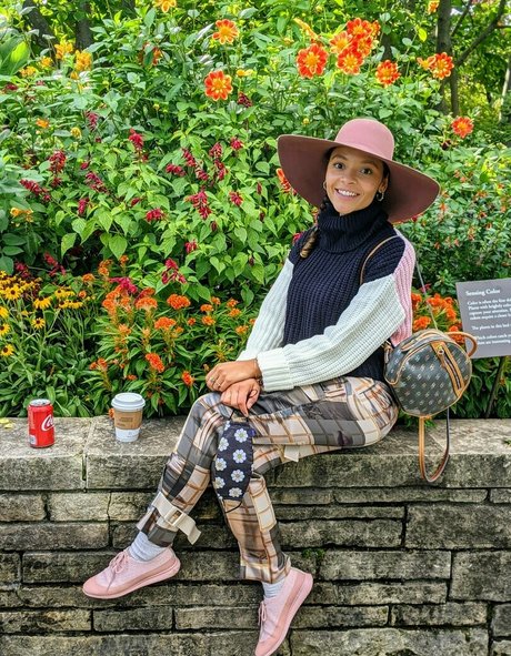 createwithkira actress pics