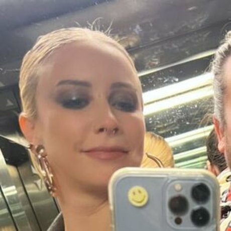 Julia Hardy star perfect image