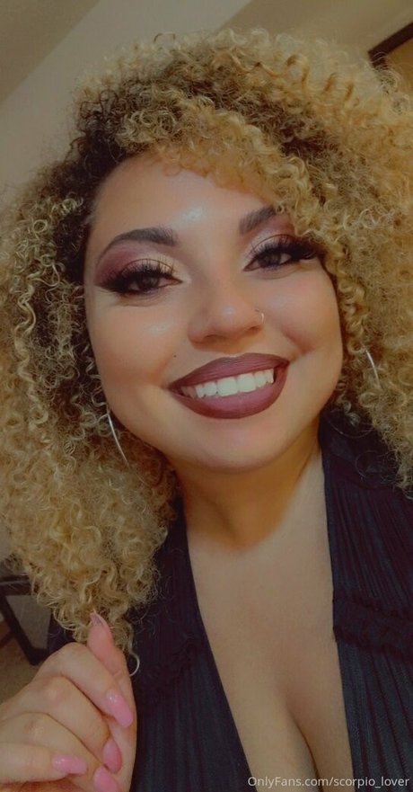 hot lips star naked picture