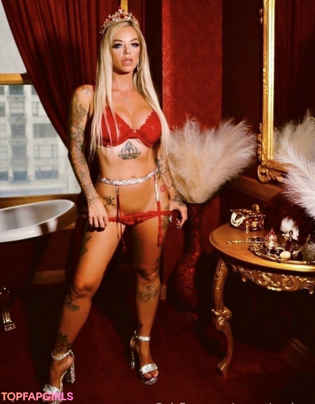 May Valentine nude star photos