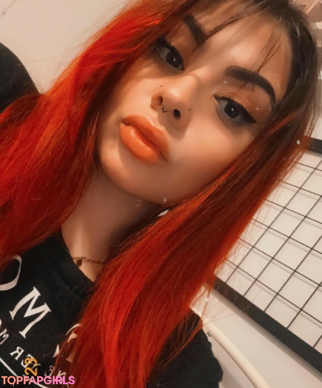 emilyelixer star top pic