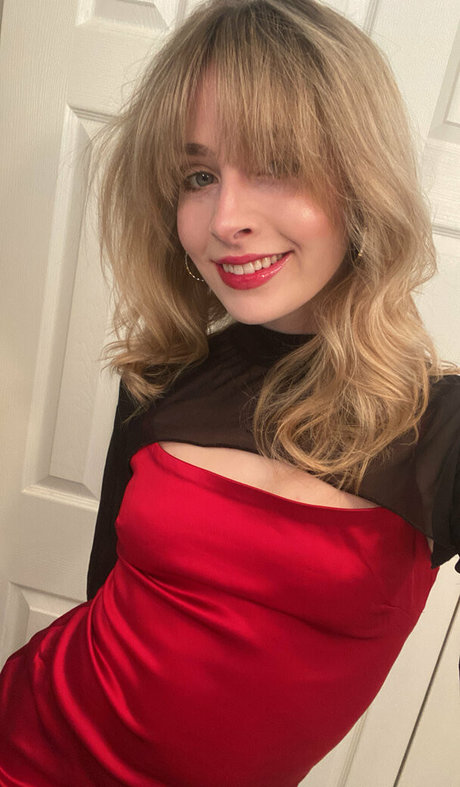 milf strip onlyfans hot sex gallery