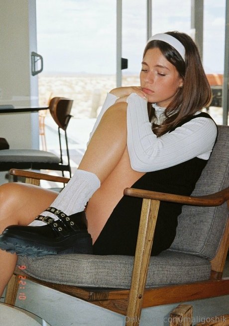 maligoshik model hot pictures