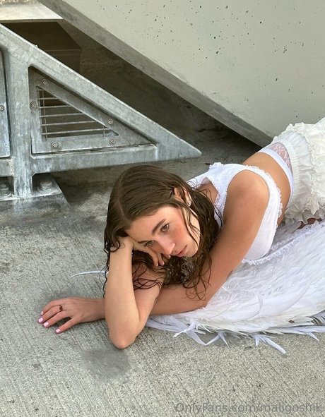 maligoshik top model photo