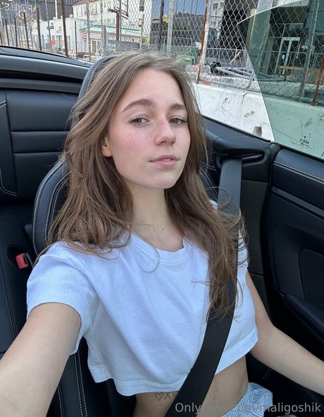 maligoshik model pornographic pictures