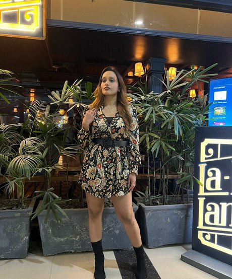 Akanksha Jain perfect model picture