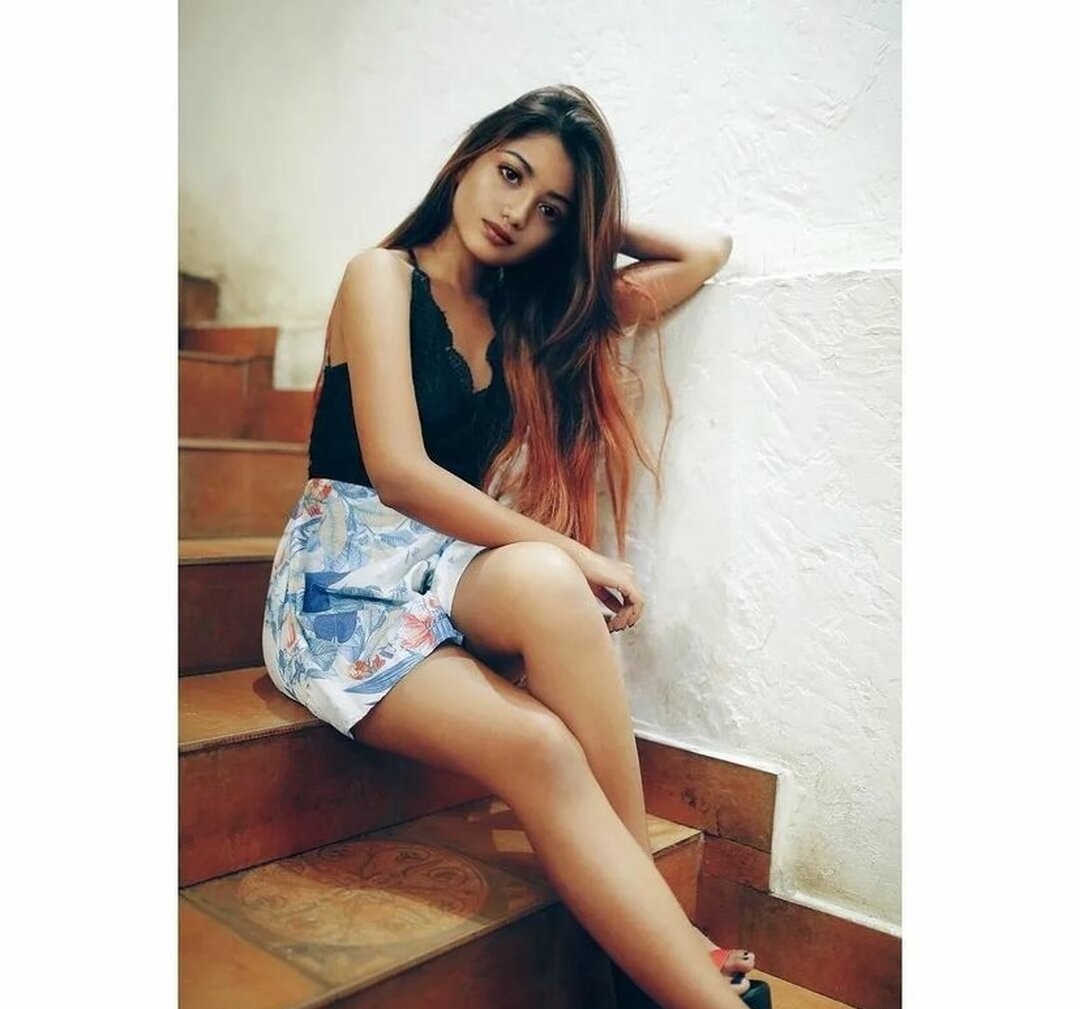 Ridhima Bisht model pretty photos