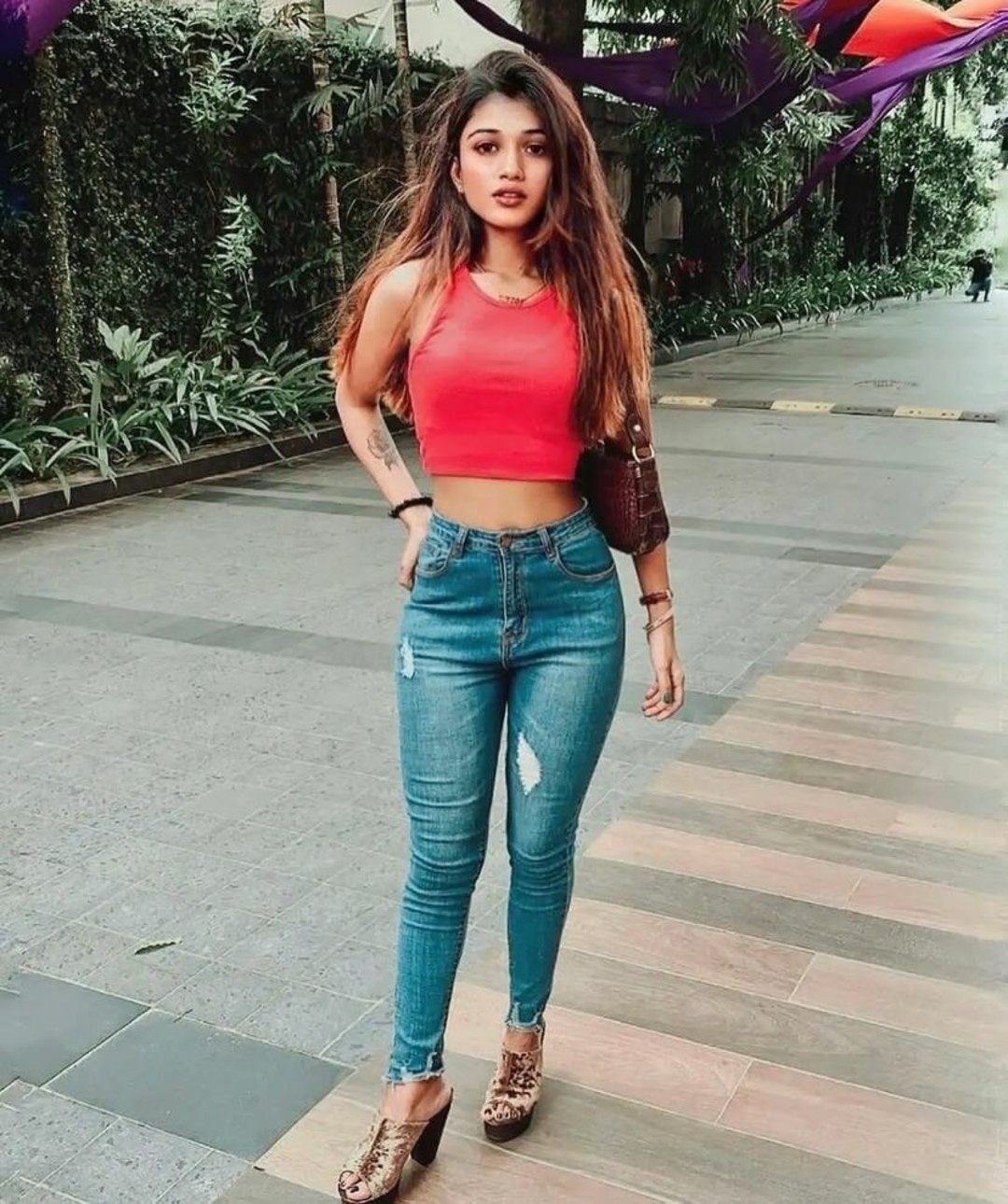 Ridhima Bisht model top img