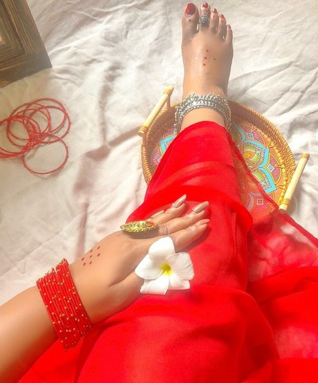 Maya Diba star art images