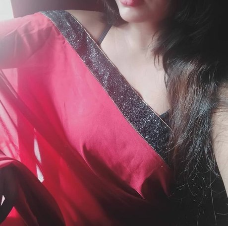 Maya Diba beautiful star image