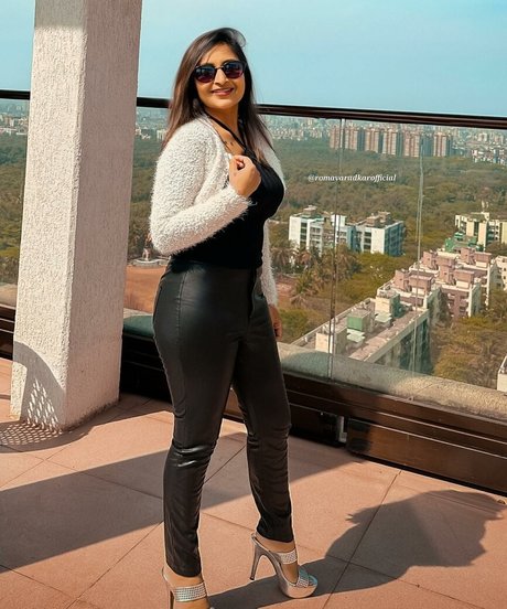 Roma Varadkar naked actress archive