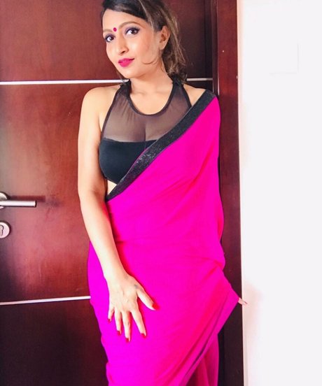 Roma Varadkar sex actress picture