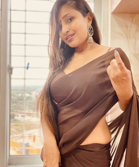 Roma Varadkar pornstar sex photos