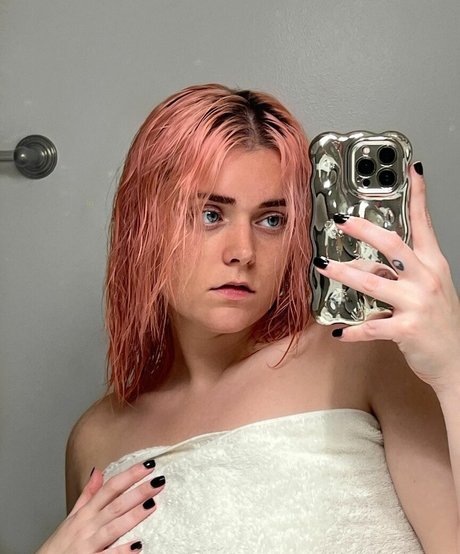 Erin Dougal profile image