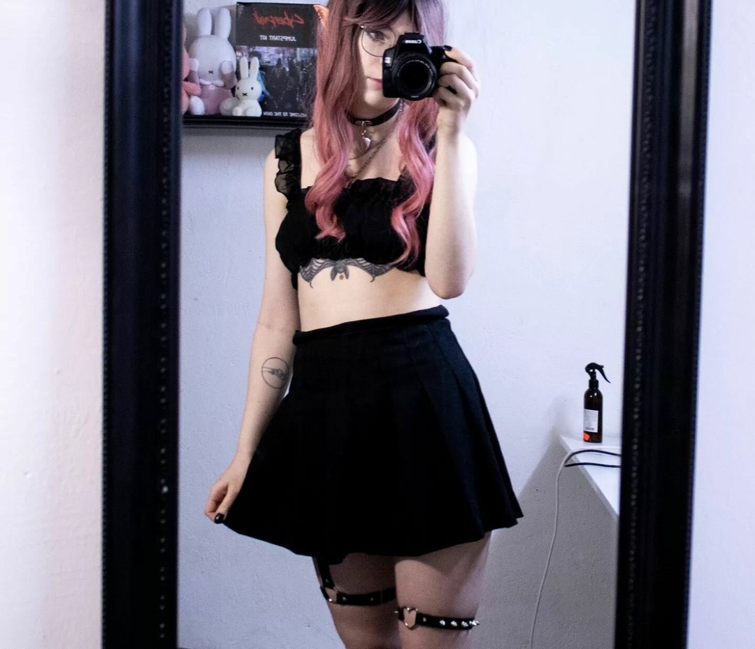 Porcelain Ghoul hot actress photo