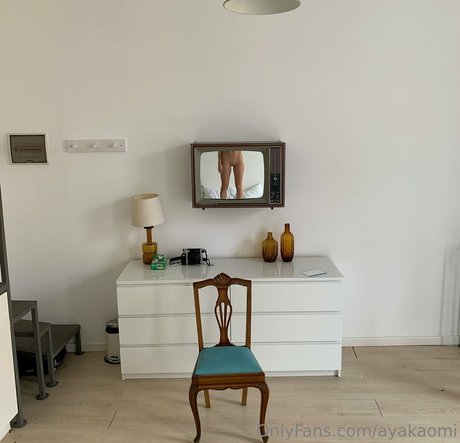 Ayakaomi model erotic image