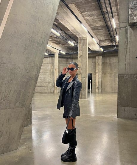 Isabella Evans pornstar top images