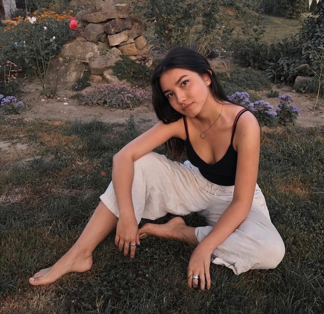 Maria Zhang star best images
