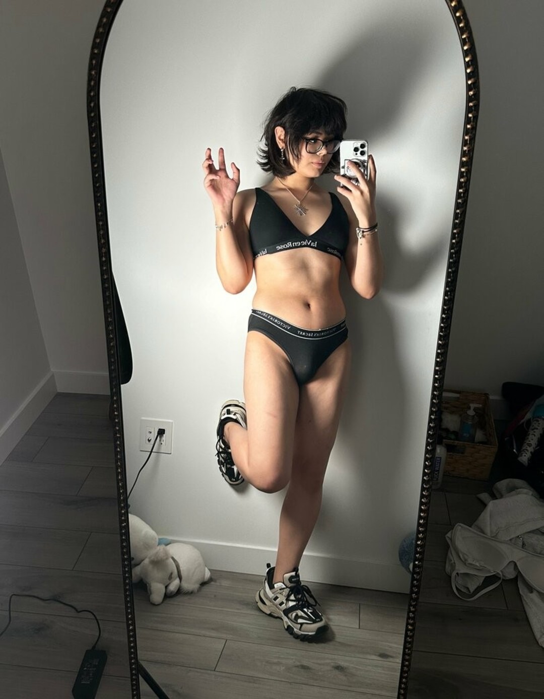 KianaVi model exclusive photo