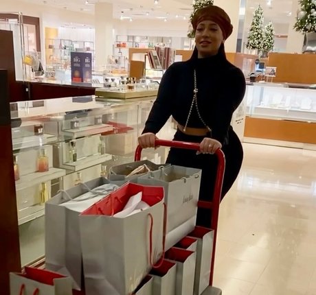 Tylea beautiful star pics